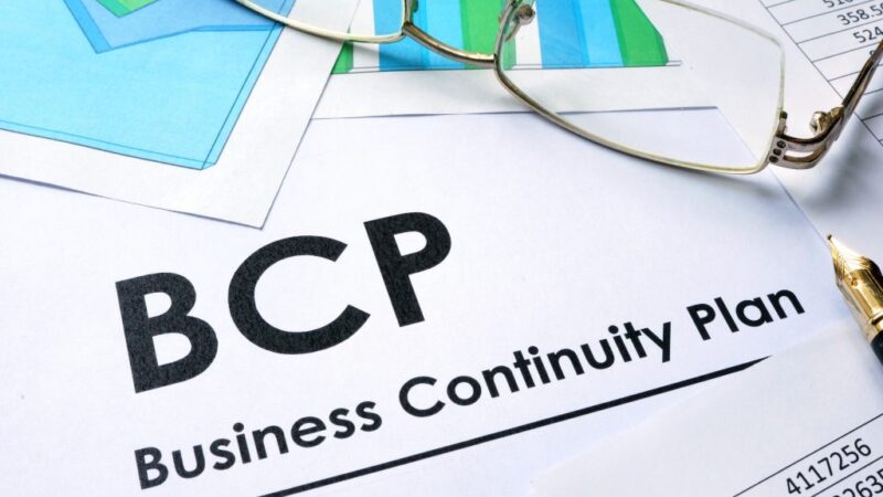 Penyusunan SOP Business Continuity Plan (BCP) Menghadapi Bencana Alam: Mengamankan Server dan Logistik dari Gangguan