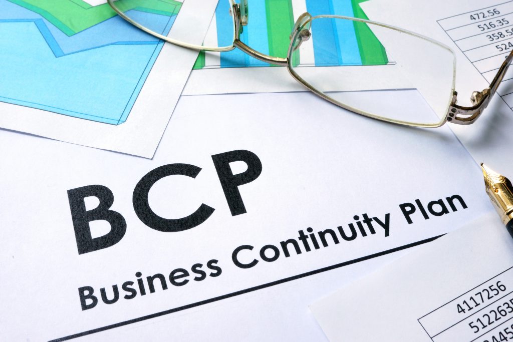 Penyusunan SOP Business Continuity Plan (BCP) Menghadapi Bencana Alam: Mengamankan Server dan Logistik dari Gangguan