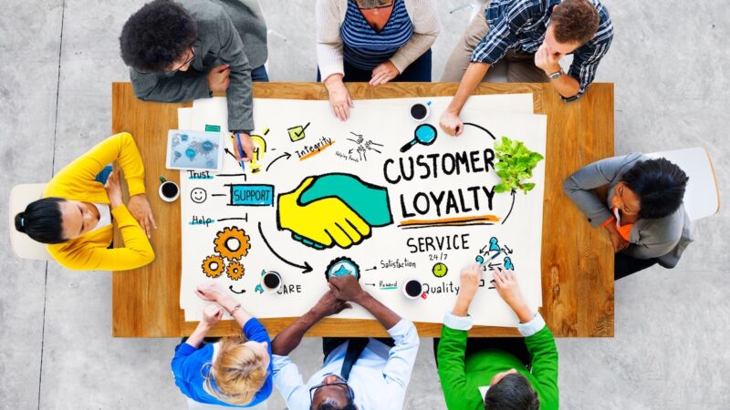 Pemasaran Berbasis Omnichannel Loyalty: Menyelaraskan Poin Loyalitas di Toko Fisik dan E-commerce untuk Meningkatkan Retensi