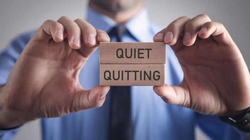 Mengatasi Fenomena “Quiet Quitting” (Bekerja Setengah Hati): Strategi Re-engagement Motivasi Kerja Karyawan UMKM