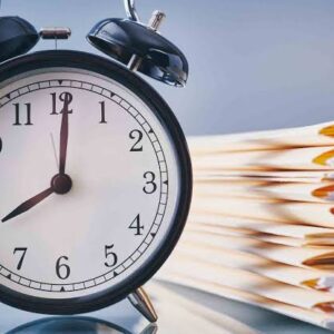 Strategi Mengelola Jam Lembur Karyawan Toko Offline agar Bebas dari Pembengkakan Payroll
